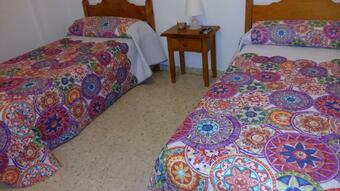 Hostal Pensi�n Campomar