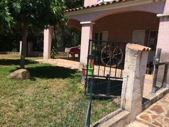 Apartamento Bella Stella, Un Appartement Avec Jardin Pour Vos Vacances Au Calme Pr�s D'ajaccio