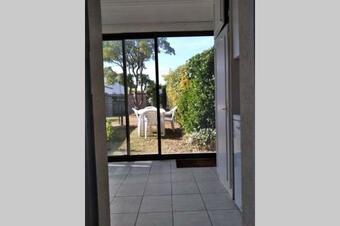 Apartamento Joli Studio Ind�pendant Avec Jardin Et Piscine