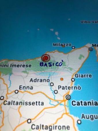 Basic� Un Balcone Sul Mare-casa I Carruggi- Case Vacanza Sicilia&toscana-