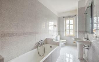 Nice Apartment In Camini With 2 Bedrooms