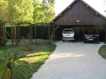 Bed & Breakfast � L'or�e Du Bois