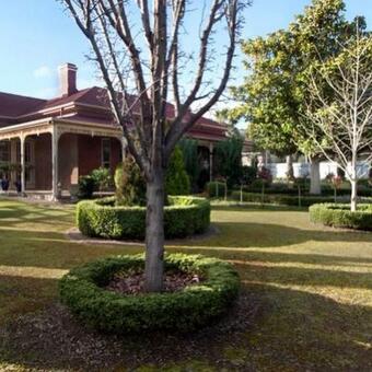 St Arnaud Historic Dundrennan