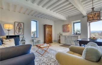 Amazing Apartment In Casole D'elsa With 1 Bedrooms