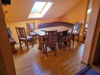 Hostal K�z�pajta Nyaral�