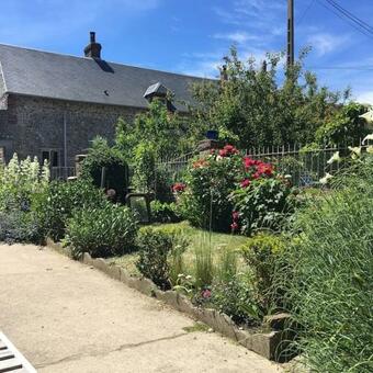 Villa Maison De P�cheur Sur La C�te D'albatre