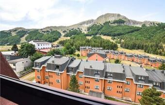 Beautiful Apartment In San Massimo With Wifi And 3 Bedrooms