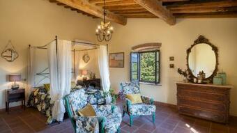 Villa Podere La Lespa 10