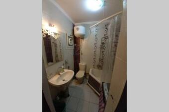 ??? ?????? ?? ?????? , Cozy 2-bedrooms Condo , Two Living Rooms , Free Parking And Air Conditioning In All The Apartment