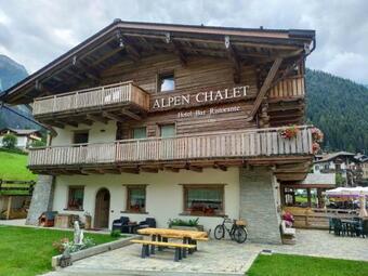 Hotel Alpen Chalet