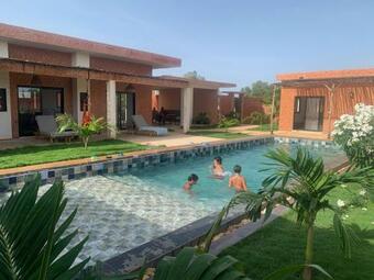 La Villa Awalie, Maison De Charme Avec Piscine