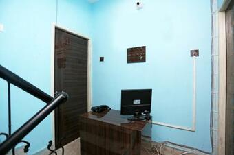 Hotel Oyo 27624 Verb Inn