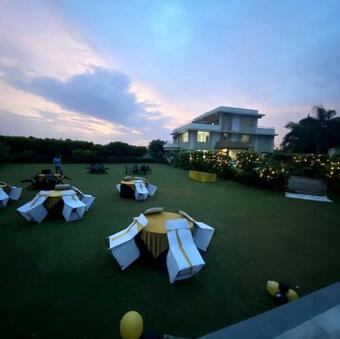 Villa Inaayat Farmhouse For Parties, Wedding, Anniversary, Birthday Celebration Surprise Party, Cocktails Party