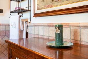 Villa Arcobaleno Apartment With Patio & Parking