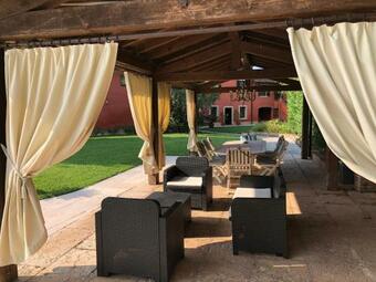 Hostal Relais Corte Bercelli