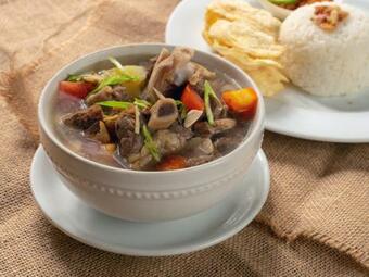 Lotus Garden Hotel By Waringin Hospitality