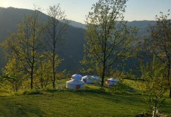 Agroturismo Yurte In Langa
