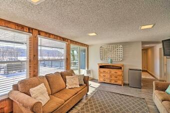 Fish House With Decks, Fire Pit And River Views