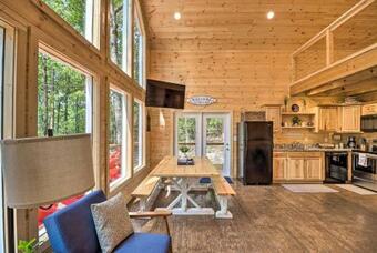 Unplug By Greers Ferry Lake Cabin With Views!