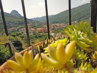 La Sbilenca Casa Vacanza Indipendente Con Ampio Giardino
