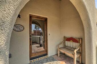 North Tucson Casita Drive To Golf Courses!