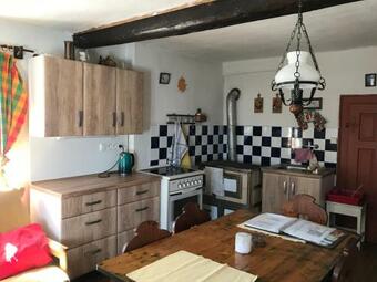 Roubenka Na Polosamot? U Lesa