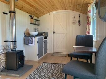 Maple Hut Four Acre Farm