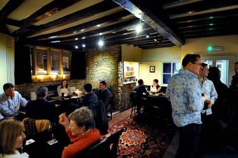 Hostal The Bull And Swan