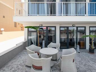 Apartamento Dodo's Luxury Seaview Studios