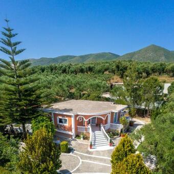 Katerinas Holiday Home