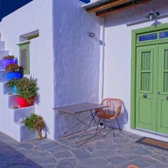 Artistic Cycladic Residence With Spectacular Panoramic View