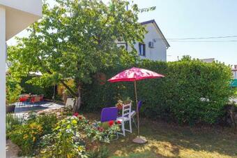 Holiday Home �m�