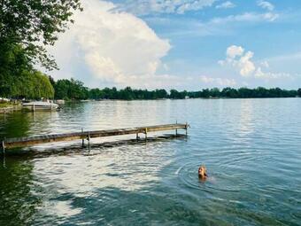 Cottages On Sand Lake - The Lakeside Cabin