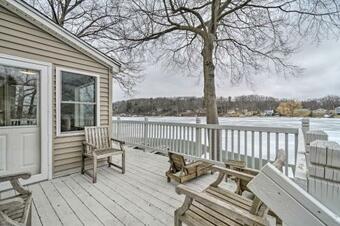 Wolcott Cottage With Boat Dock On Leroy Island!