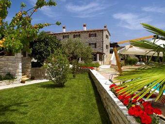 Casa Rustica Dva Baladura B&B