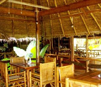 Lom' Lae Beach Resort