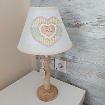 Laurus Vend�gh�z