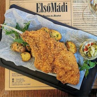 Apartamento Ny�l�sz� Vend�gh�z St�di�lak�s