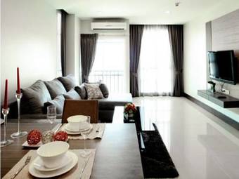 Hotel Crystal Suites