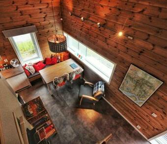 Tiny Mountain Cabin With A Panoramic View