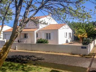 Holiday Home Des Fregates La Bree Les Bains