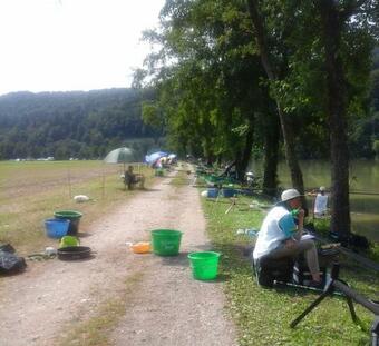 Hostal Ribi?ki Dom Rade?e