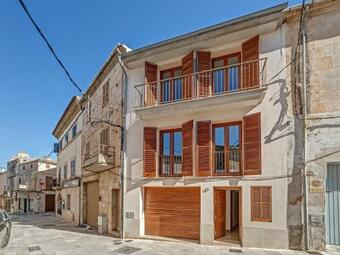 Holiday Home Baccon L-738