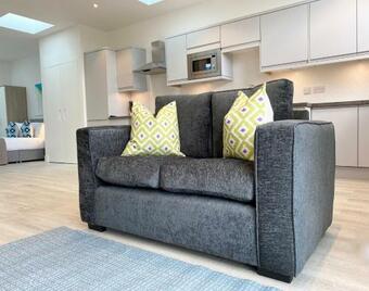 Fleet Heights Apartment Eight