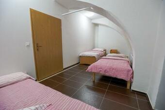 Hostal Rooms Kaj & Kaja