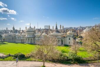 Apartamento Spacious 3-bed With Breathtaking Pavilion Views