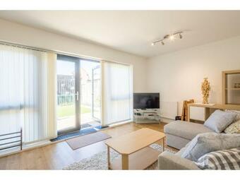 Pass The Keys Modern 2 Bed Property With Balcony And Garden