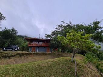 Hostal Mountain View Lodge