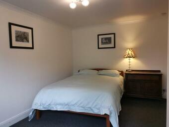 Relax In A 1 Bedroom Apartment Near A Country Pub