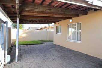 Phumlani Bed & Breakfast